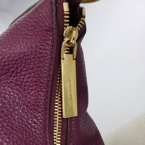 MICHAEL KORS Brooklyn Large Convertible Leather Hobo Plum (limited edition) - Picture 7 of 15